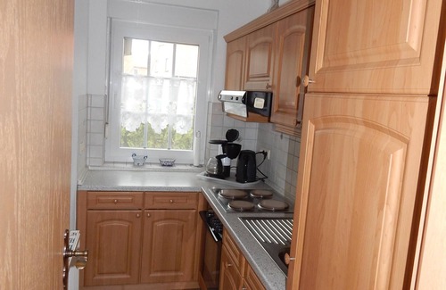 Westerbur House | Top vacation home, 6 p., 3 bedrooms, WLAN, fireplace, bath, winter garden, terrace, dog