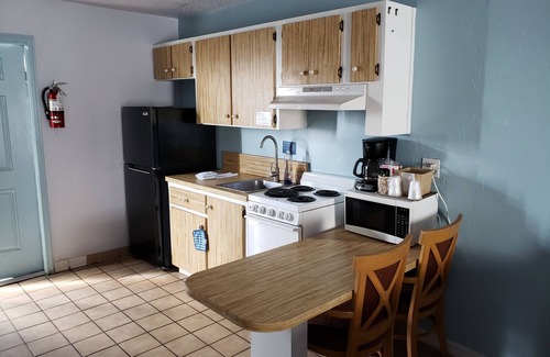 Flagler Beach Hotel | Topaz Motel