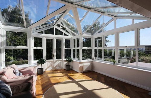Torquay City Centre Villa | Torbay Rise Seaside Villa with outstanding family facilities