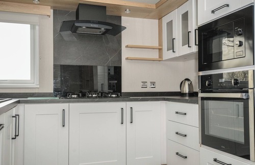 Hewas Water Cottage | Toronto Swift