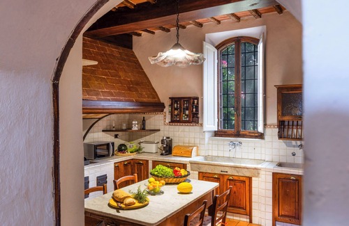 Paciano House | Torre di Paciano 10+2, Emma Villas