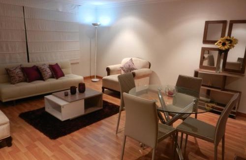 Financial District Apartment | Torres Bosmediano