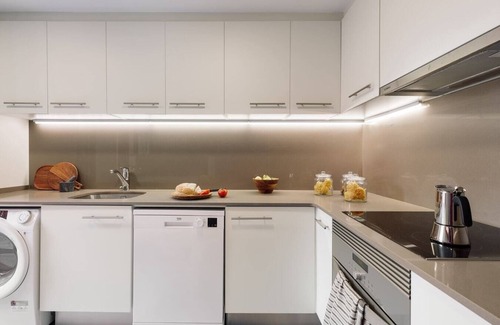 Les Corts Apartment | Tortosa - 3 bedrooms and a terrace in Les Corts