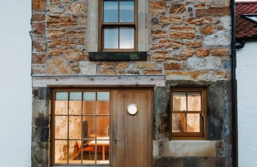 Pittenweem House | TOS · The Old Stable - Your Seaside Hideaway