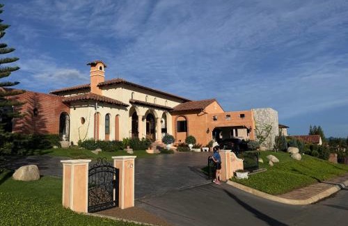 Pong Ta Long Villa | Toscana valley, Casa Vacanze, Luxury private pool villa at Khao Yai