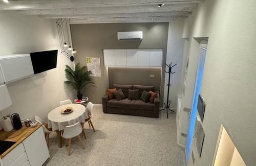 Sale Marasino Apartment | Tosini's Home - Emma Suite
