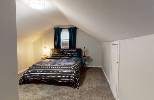 Warren House | Totally Renovated 3 Bedroom home in Warren