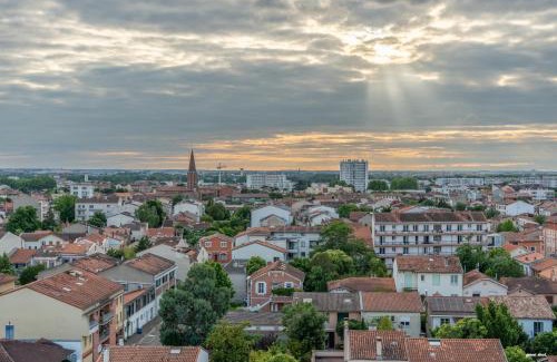 Minimes - Barriere de Paris Apartment | Toulouse Appartment 3 bedrooms balcony panoramic view - 10 min Train station & Metro