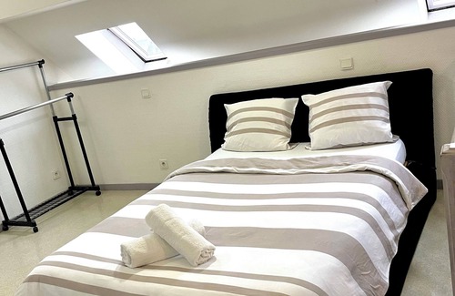 Valenciennes Apartment | Tourist House