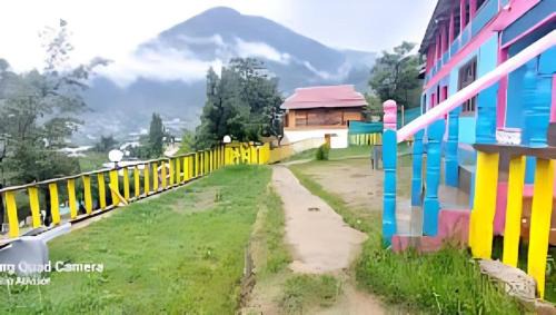 Keran House | Tourist In