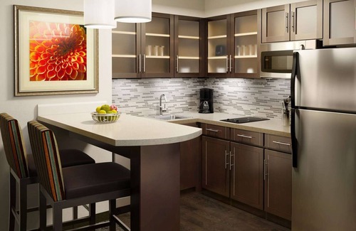 Las Colinas Resort | Tourist Trap! Minutes to Grapevine Convention, with Parking, Swimming Pool!
