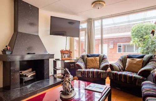 Campin House | TOURISTIC HOUSE 206/4-SU HOGAR LEJOS DE CASA