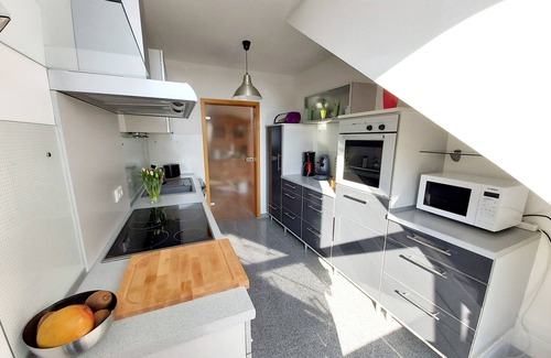 Rhein-Erft-Kreis District Apartment | Tova Cologne - Spacious apartment with lots of comfort in the west of Cologne