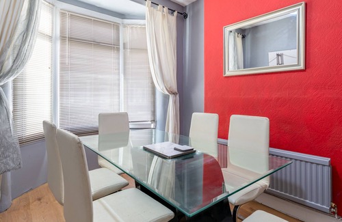 Middlesbrough House | Town centre town house