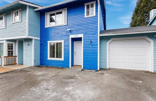 Des Moines Apartment | Town house in Des Moines