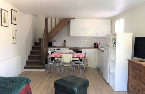 Pont-l'Eveque House | Town house with large garden 10/11 persons