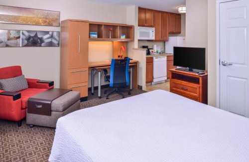 Thousand Oaks Hotel | TownePlace Suites by Marriott Thousand Oaks Ventura County