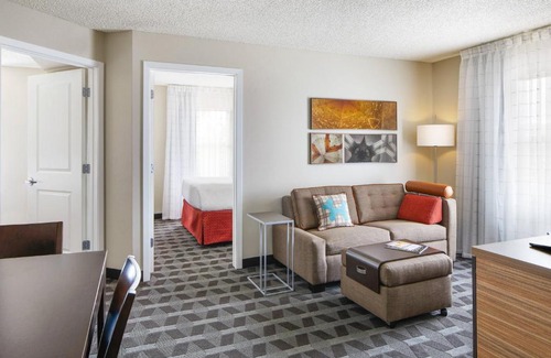 Tempe Hotel | TownePlace Suites Tempe at Arizona Mills Mall