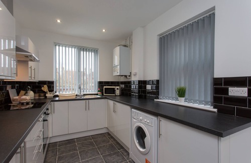 Crewe House | Townhouse @ 101 Catherine Street Crewe - Whole 4 Bedroom House