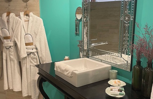 La Roquette-sur-Var Other | Très Beau mas Avec Piscine Chauffée et Jacuzzi Dans Larrière Pays Niçois