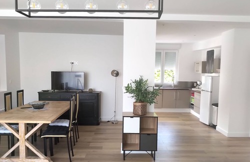 Bretteville-sur-Odon Apartment | Très Spacieux F3 Avec Terrasse et Jardin