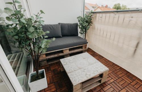 Zentrum-Nord Apartment | TRABER APARTMENTS 1 SZ Zentral Ruhig Balkon