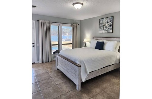 Walden on Lake Conroe House | Trader's Hideaway