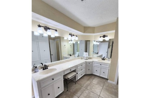 Walden on Lake Conroe House | Trader's Hideaway