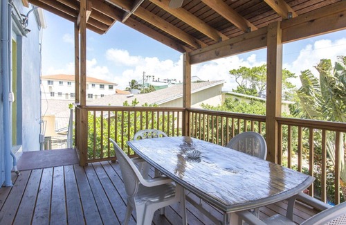 Pass-a-Grille Historic District House | Traders' Haven - Historic 8th Ave, Pass-a-Grille 3 Bedroom