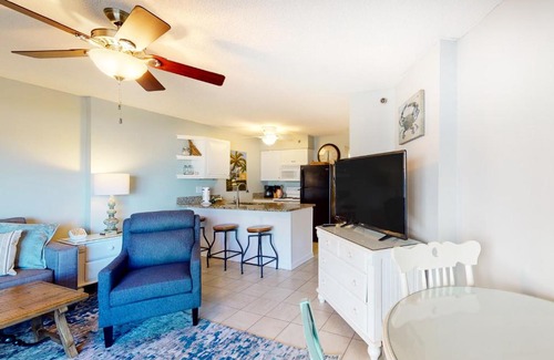 Orange Beach Hotel | Tradewinds #308