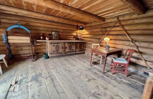 Hundorp Ski Chalet | Traditional barn -Stabbur - wifi og sauna