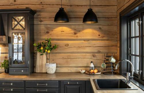 Rollag House | Traditional Feel In Modern Log Cabin