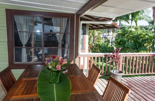 Hilo House | Traditional Hawai'i home near Hilo town - solar powered!