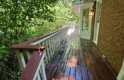 Fayetteville House | Traditional Home on 2.4 Wooded Acres in swim community.