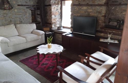 Amphipolis House | Traditional House "Elisavet"