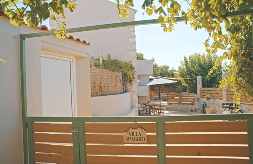 Plaka House | TRADITIONAL HOUSE