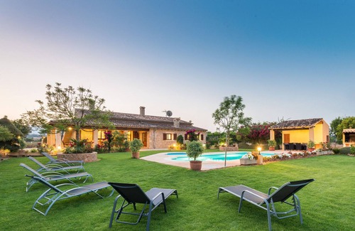 Sa Pobla Cottage | Traditional Majorcan finca in Buger
