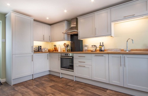 Bonar Bridge House | Traditional stone cottage situated in the heart of Bonar Bridge.