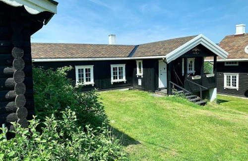 Hundorp House | Traditional timber farm with Sauna & Wi-Fi