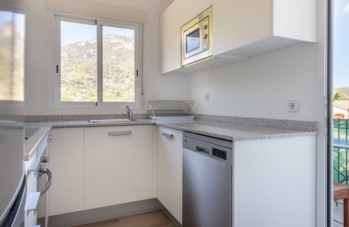 Soller House | Traditional townhouse, beautifully modernised with Balcony, Terrace, Air Conditioning & Wi-Fi