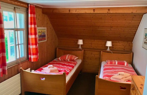 Gais Apartment | Traditionelle Appenzellerwohnung mit Garten und Spielplatz