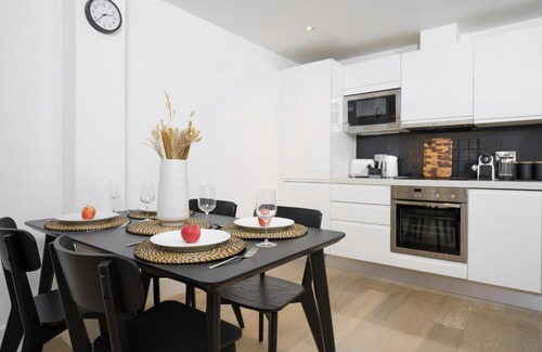 Covent Garden Apartment | Trafalgar SQ 1 Bedr, 3 Beds sleeps 6