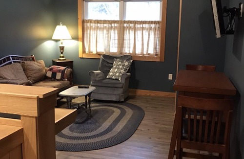 Shippenville Apartment | Trail 2 Lake