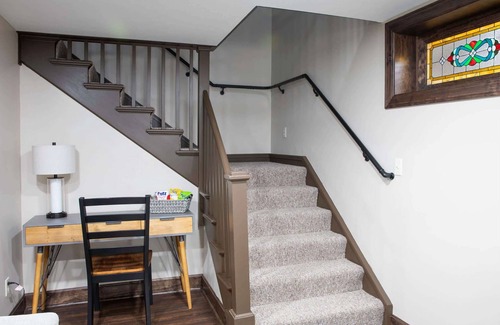 Franklin Apartment | Trails to Ales Applefest Suite 2