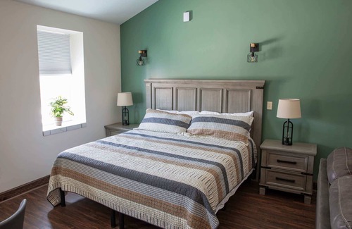 Franklin Apartment | Trails to Ales Trails Suite 4