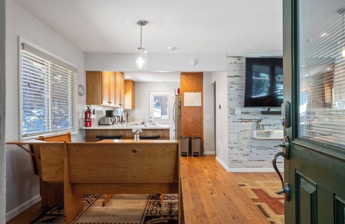 Tahoe Village House | Tramway Chalet | Free Heavenly Shuttle!