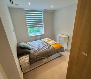 Harlington Apartment | Tranquil 1BR in Heathrow