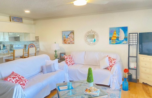Butler Beach House | Tranquil 2-bedroom bungalow in St. Augustine with AC/Pool View