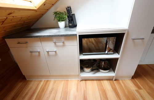 Waag Apartment | Tranquil 3-bedroom apartment with WiFi in Schöllkrippen