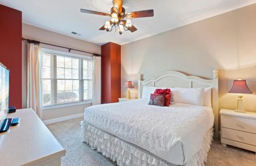Central Myrtle Beach Apartment | Tranquil 3BR Condo in Magnolia Pointe near Myrtlewood Golf Resort